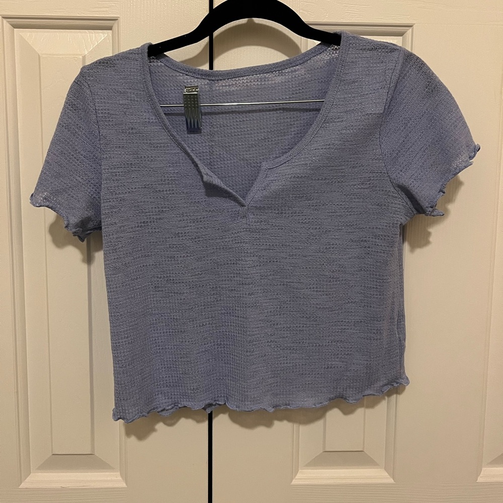 Cute top bundle! - Picture 2 of 3